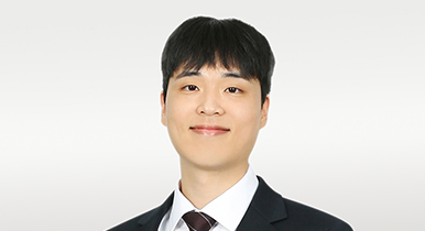 Yongwoo Son