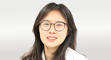 Yves Zhang (张芳菲)