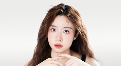 Willora Wen (文倩)