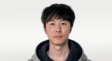 Yunyue Zhou (周云月)