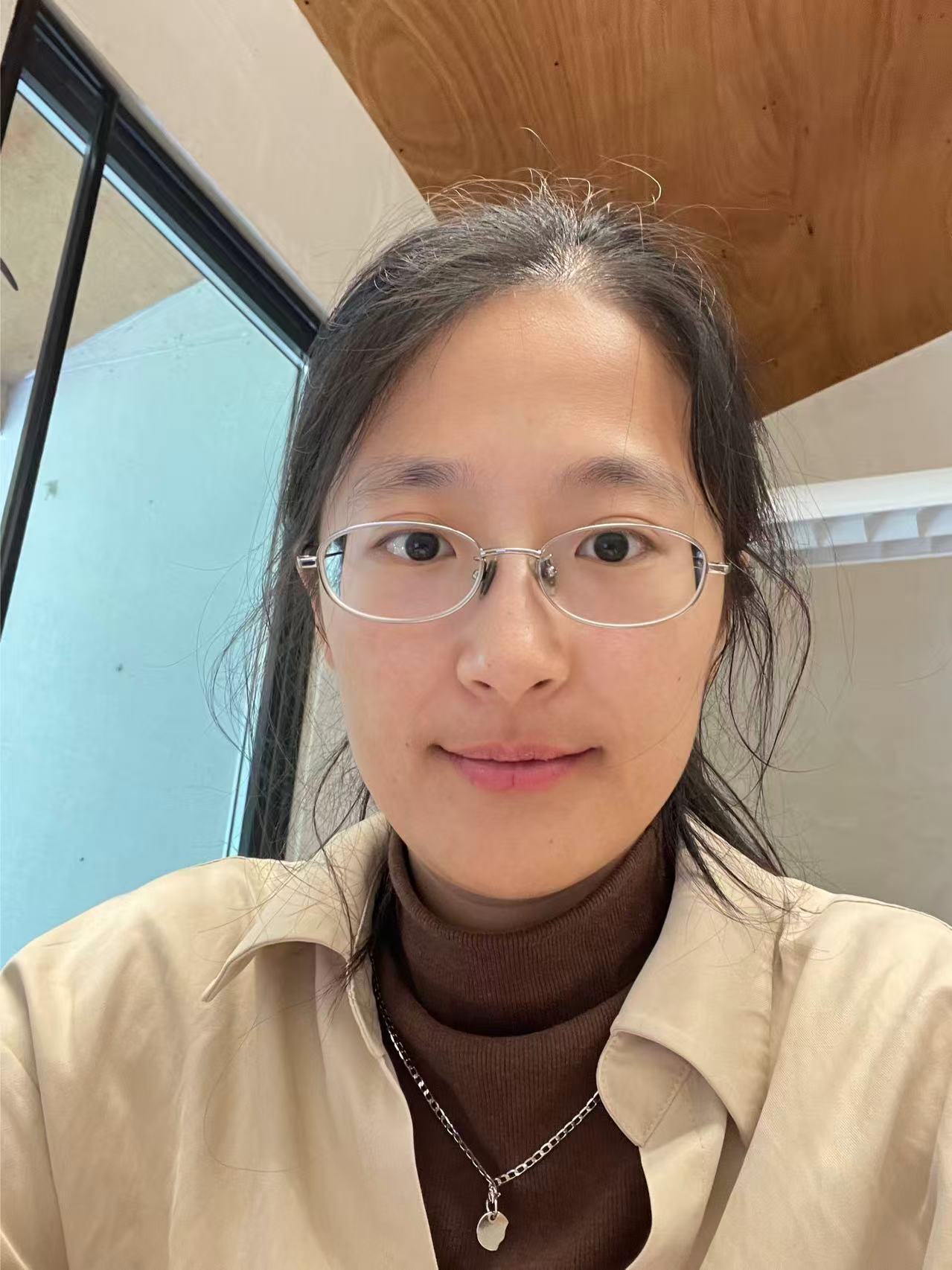 QIUYUE LIANG (梁秋月)