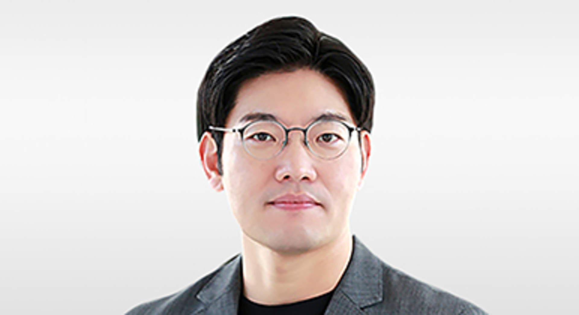  Kisuk Kang