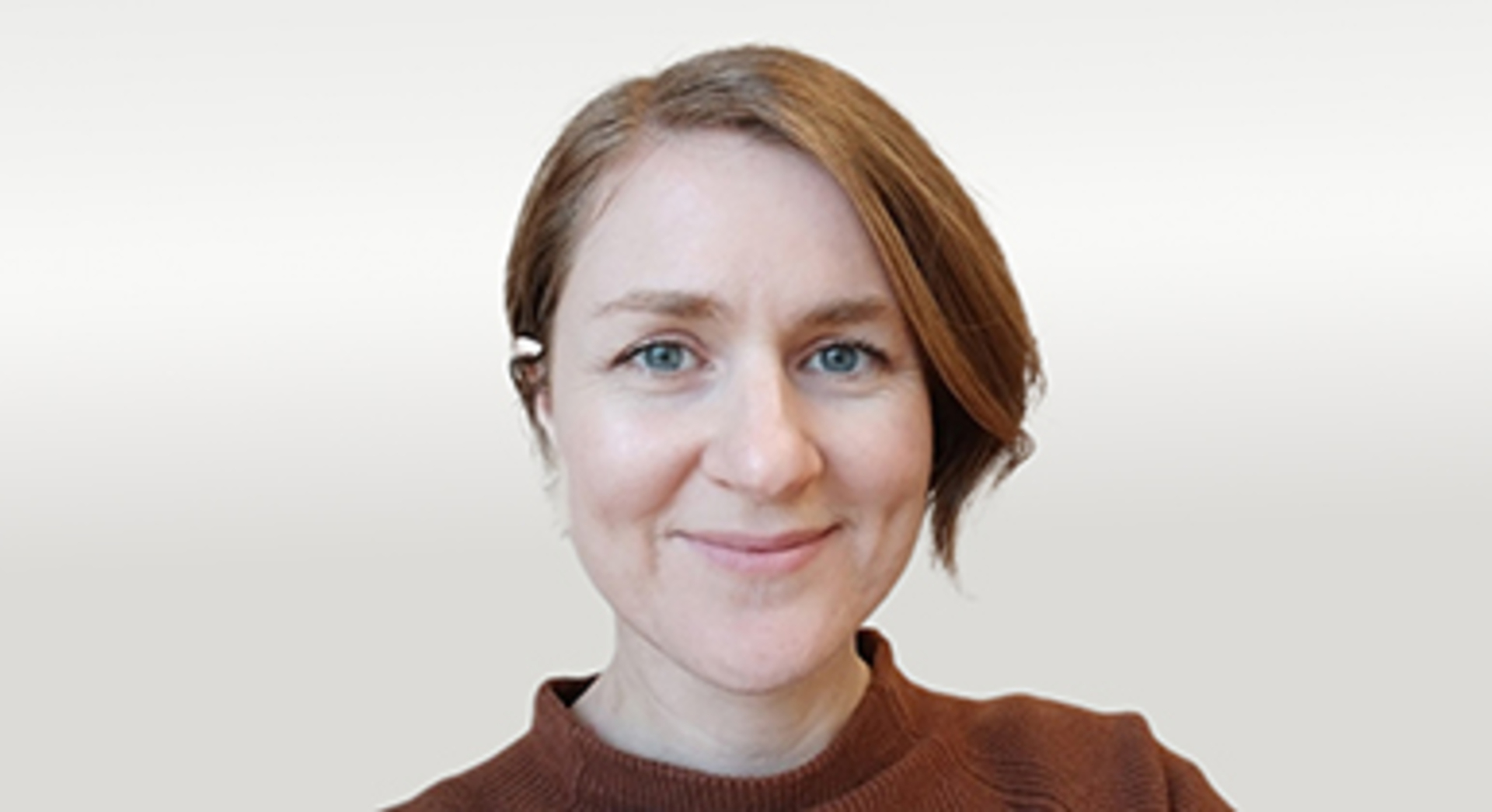 Bronwyn Lucas