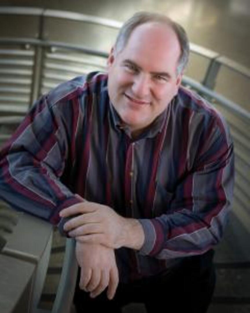 Dr Stephen E. Nagler