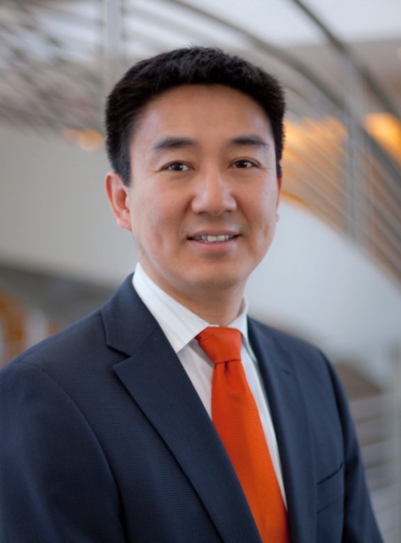 Professor Xun-Li Wang
