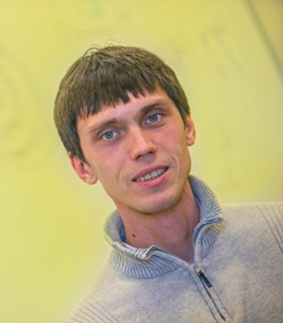  Lukasz Fidkowski