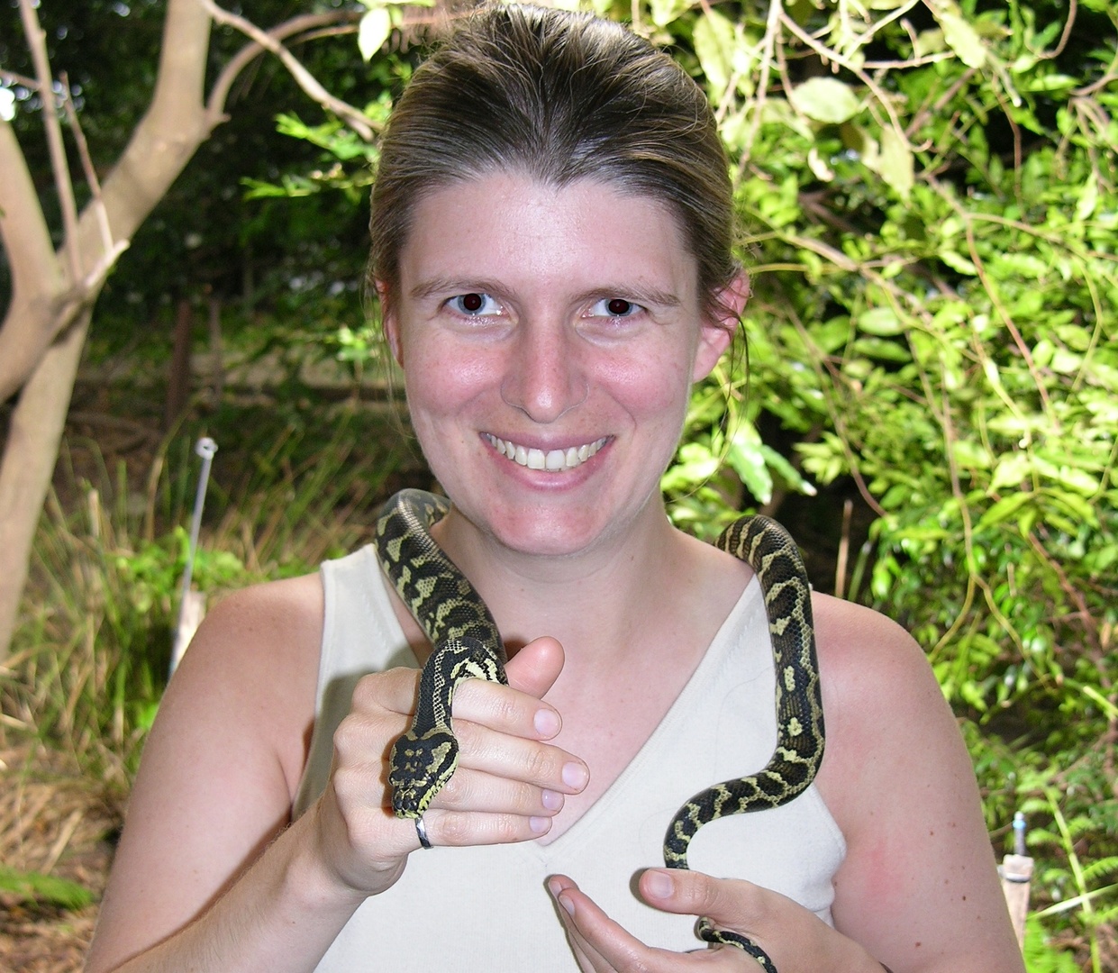  Lesley Shannon