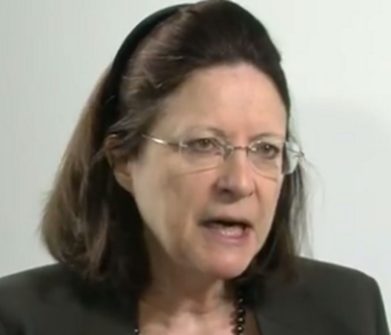 Professor Virginia MURRAY