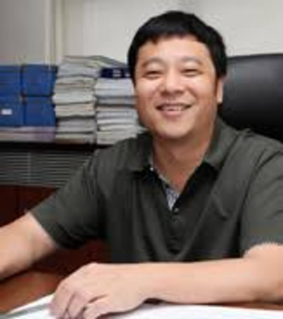 Professor Hong-kui Deng